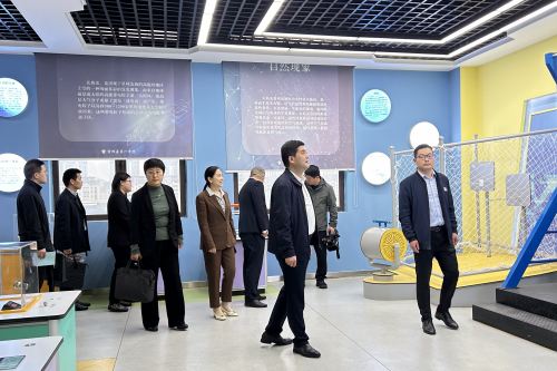 團(tuán)省委副書(shū)記到霍邱一中調(diào)研